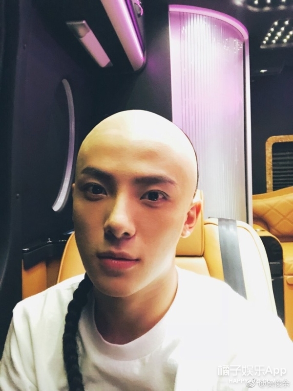 还记得2010快男第九吴俊余吗？他现在长这样啦！