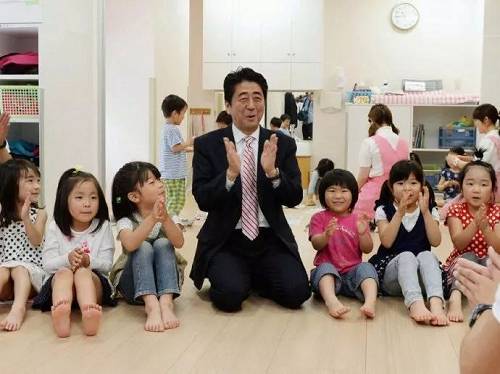 今年10月起 日本对所有家庭实施3至5岁幼儿教育免费化