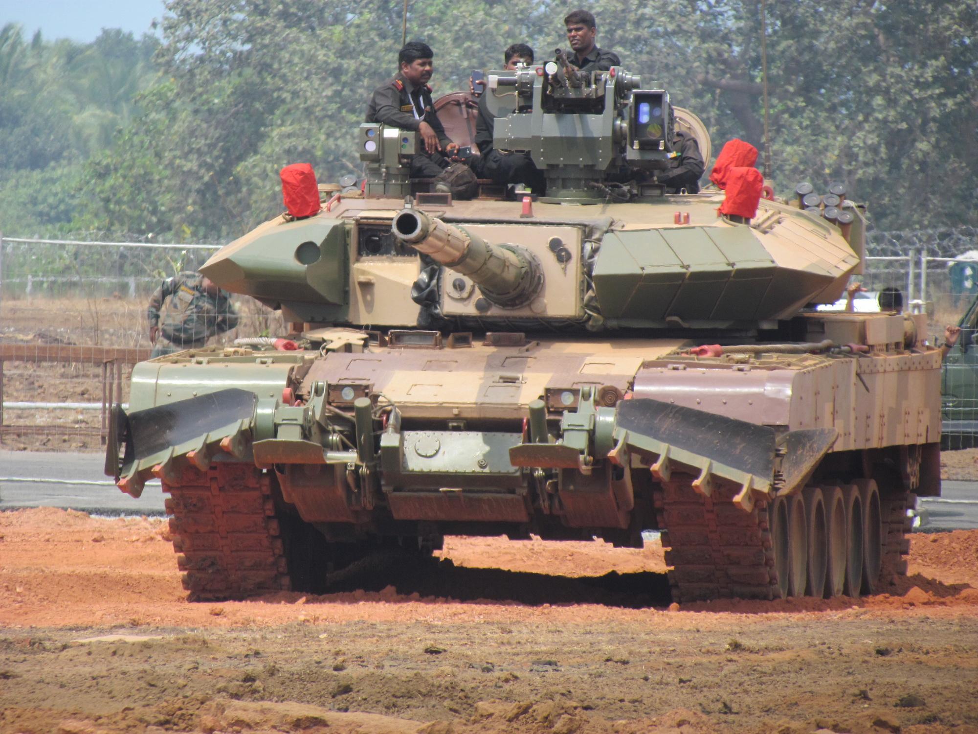 印度造出升级版阿琼坦克 战斗力却不如我军主战坦克一半
