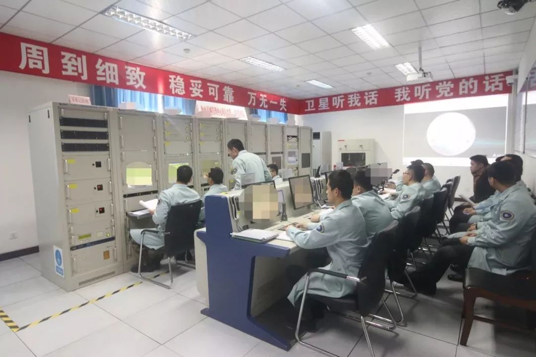 这些航天理工男保持发量浓密的秘密，被网友发现了…