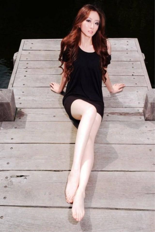 王思聪三亚携新女友晒合照并嚗床照,网友直言太直接想红想疯了吧