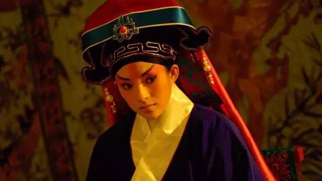 说到民国美人，这位传奇女子比林徽因美100倍吧！