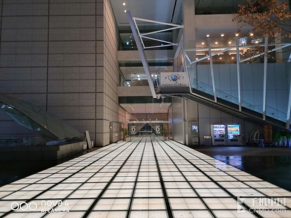 当华为nova4遇见东京：古今交融唯有广角相配