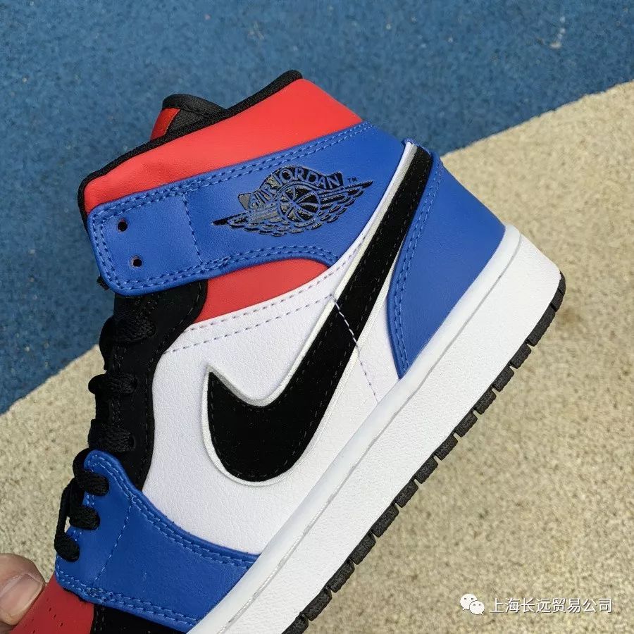 鸳鸯拼接 air jordan 1 aj1 mid top 3鸳鸯拼接黑红脚趾