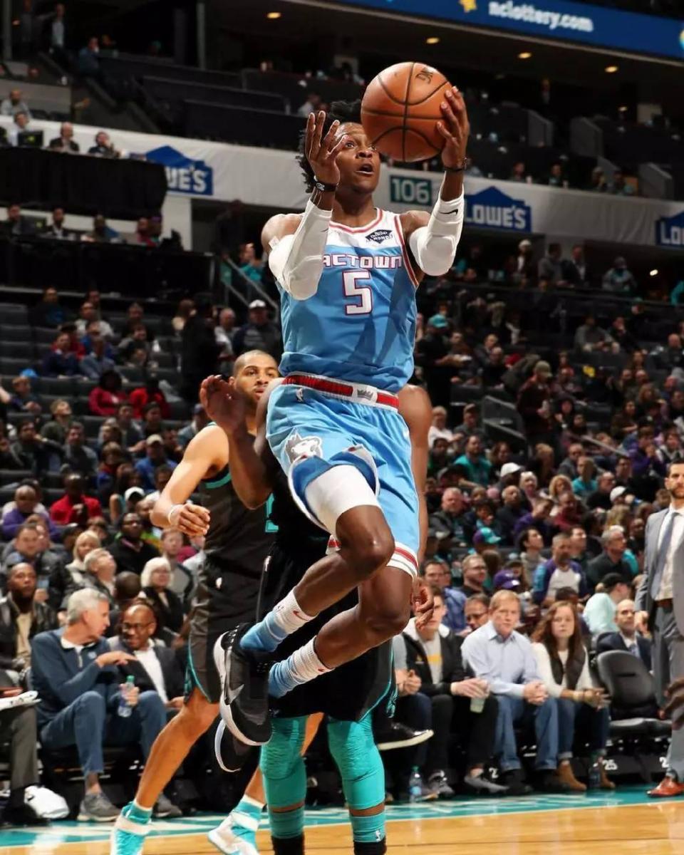 WAY 本周潮流资讯LV大秀,全球代言人吴亦凡亮