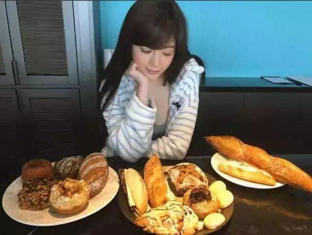 曾和宋茜假结婚，太帅被粉丝性骚扰，如今胖成慈祥脸