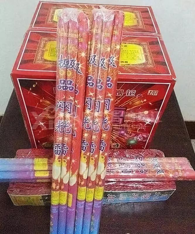 你小时候过年放炮的时候有没有被炮炸过