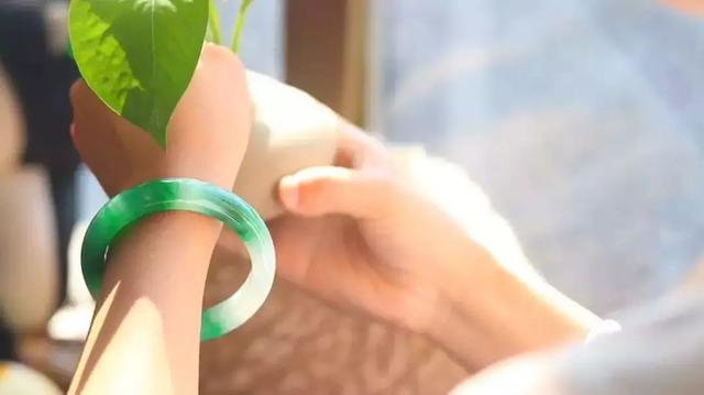 这5种翡翠鉴定方法!千万不要认为是正确的