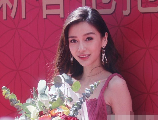 Baby希望猪年能休息陪儿子，还爆料儿子小动作非常可爱