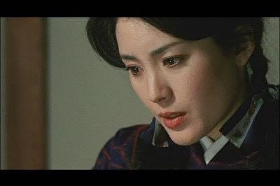 长谷川京子,非常日本女生的杏眼～而且大家有没有发现虽然她是方脸,却