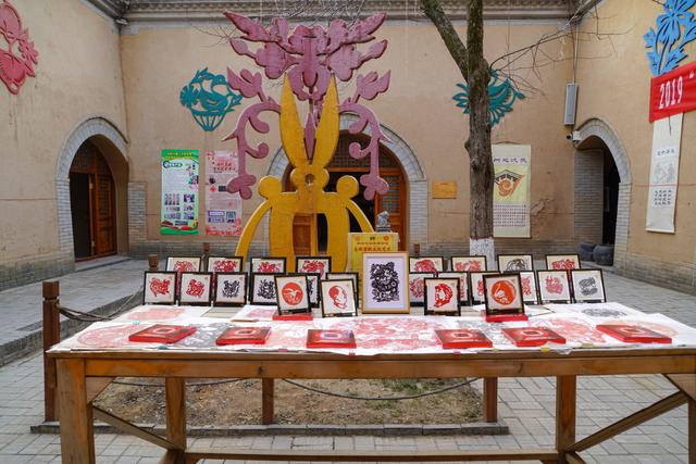 捶草印花、黑色剪纸、非遗陕州惊艳了女儿的寒假