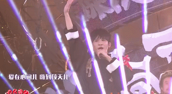 王思聪现身《即刻电音》决赛？台上一半人被他喷过！