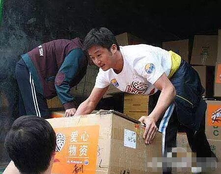 《流浪地球》让吴京又火了！昔日采访被扒，原来真实的他是这样！
