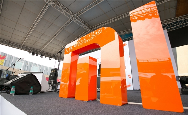 搭载骁龙855！小米9快来了：拍照惊艳