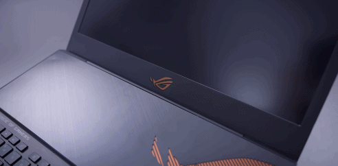 在这款笔记本面前，所有的台式机都弱爆了……