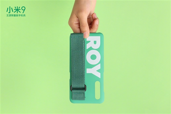 雷军晒小米9零售版红色保护壳：网友齐呼要绿色