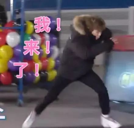 滴滴宣布将裁近2000名员工；短视频平台“弹幕”将“先审后播”；潘石屹拿到国内首张5G电话卡 | 猬报