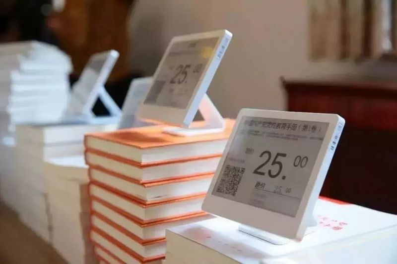 新华书店网上商城上线；苏宁买下万达百货 | 一周消费新闻Vol.22