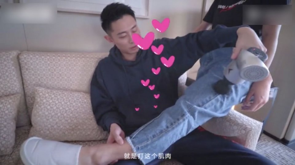 看完张嘉倪新的安利视频，成功种草她的豪门老公