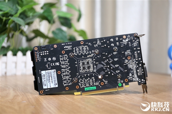 影驰GTX 1660 Ti骁将拆解图赏