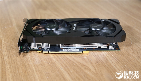 影驰GTX 1660 Ti骁将拆解图赏