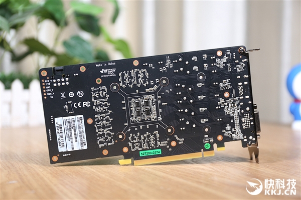 影驰GTX 1660 Ti骁将拆解图赏