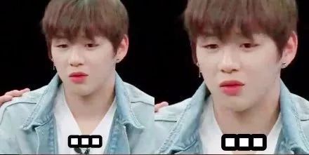 华为发布折叠屏手机Mate X；Facebook再次被曝收集用户资料；《福尔摩斯与华生》获金酸莓奖多项“最差” | 猬报