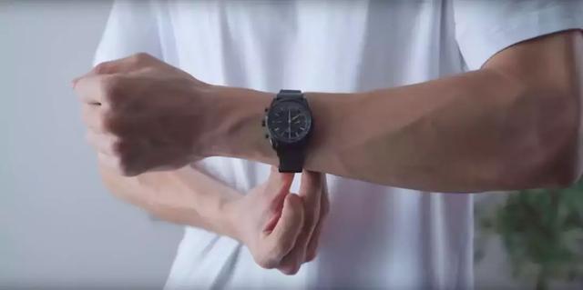 索尼出的这根表带,可比Apple Watch有趣多了!