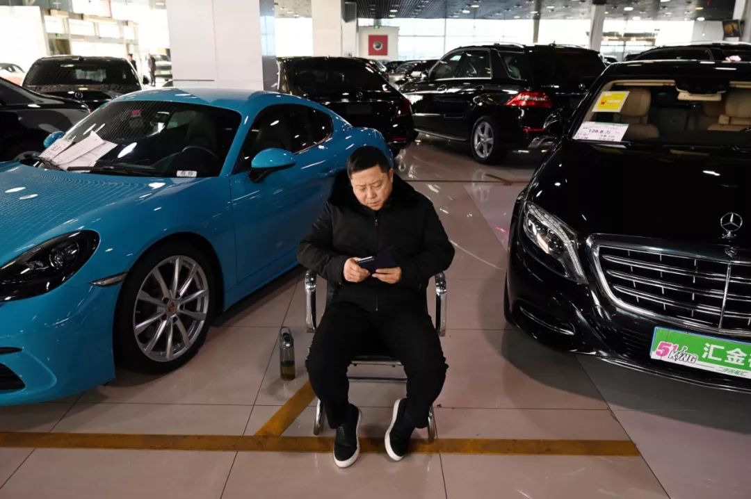 买卖二手车，中间商赚差价