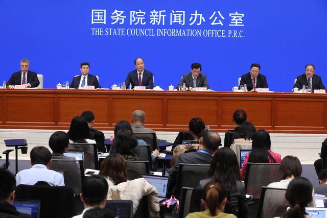 上任一月股民人均赚4万,自称如履薄冰的易会满已创27年最好开局