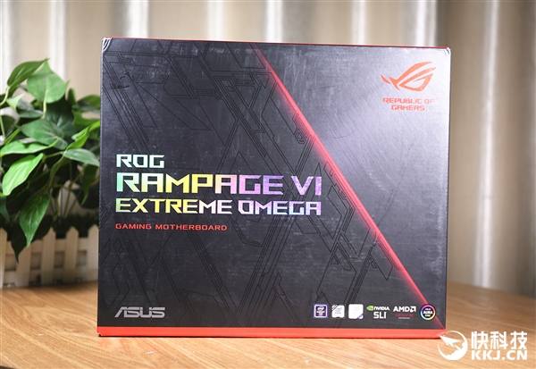 华硕ROG主板RAMPAGE VI EXTREME OMEGA图赏