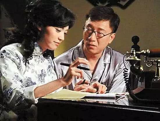 陈乔恩回应质疑,焦俊艳称像白菜被人挑,中年女演员危机无解?