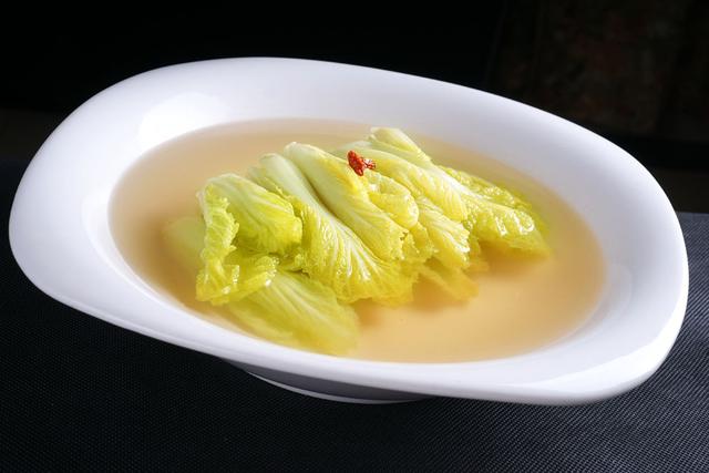 国宴上的“开水白菜”是什么?光这“开水”就熬制了9小时