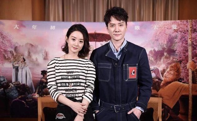 赵丽颖产子后平安出院，冯绍峰全程护妻小心翼翼