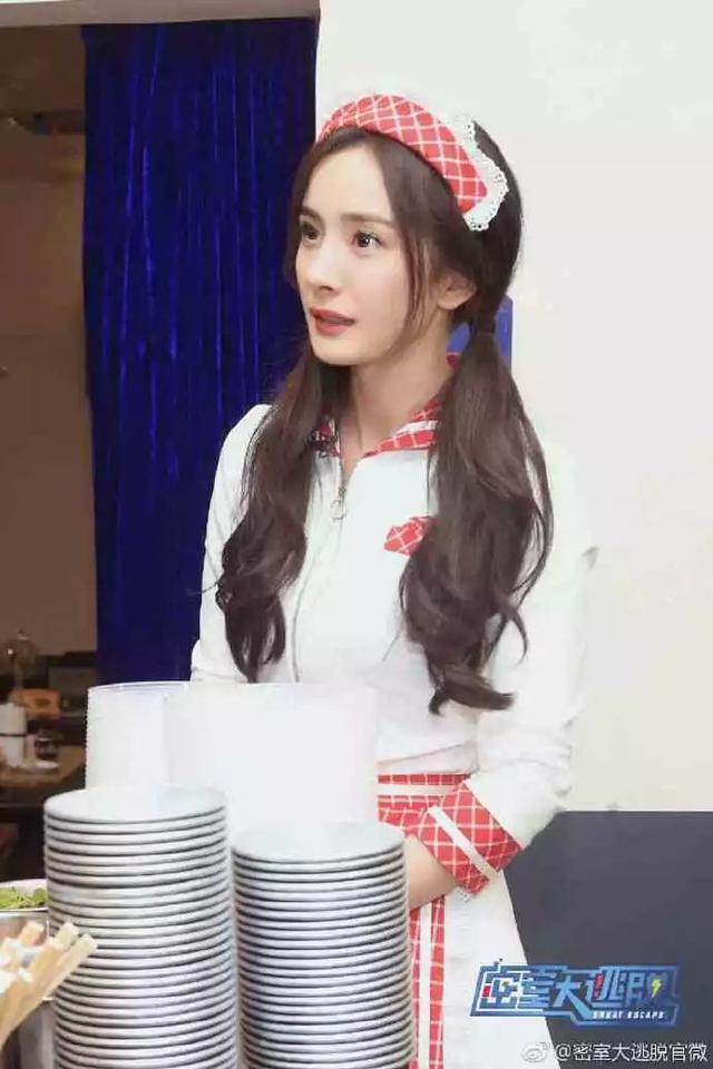 杨幂离婚后商业价值翻倍！成功打入国际市场，代言两家竞争品牌！