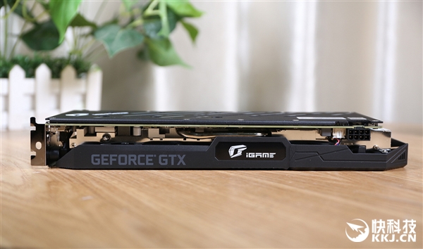七彩虹iGame GTX 1660 Ultra 6G显卡拆解图赏