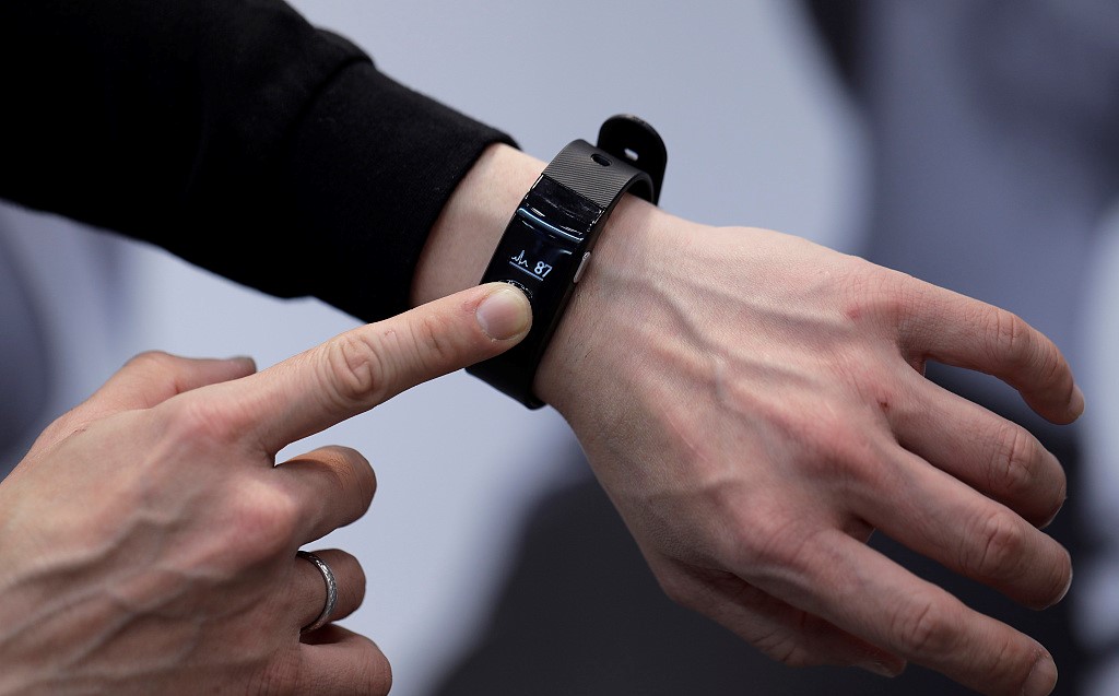 智能可穿戴起死回生？