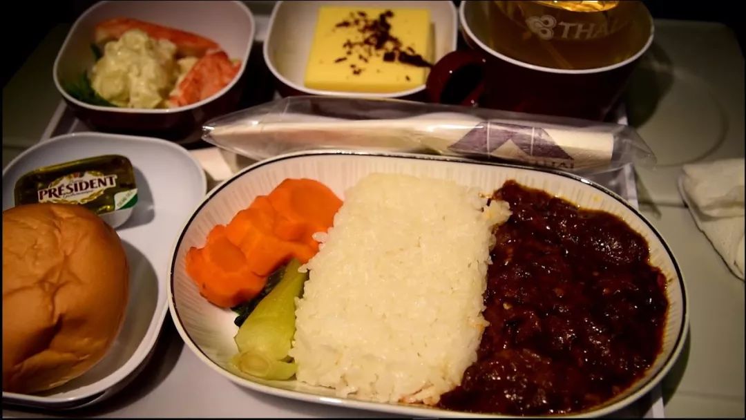 哪家经济舱的餐食最好骂？