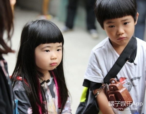 还记得《爸爸去哪儿》里的Joe吗？他现在长这样啦！