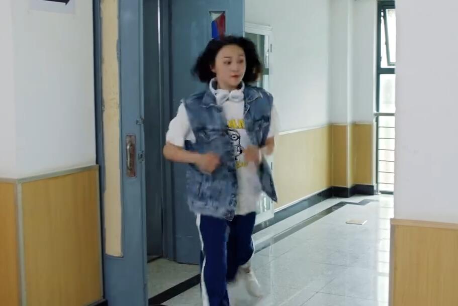 认真讨论一下郑爽炸裂的演技