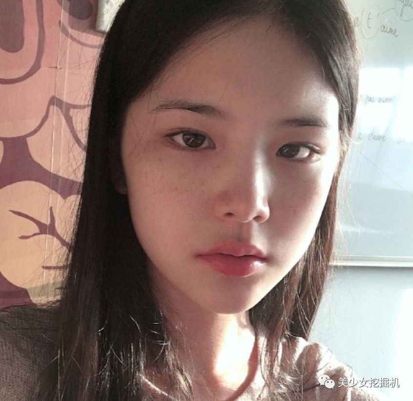 她自称撞脸换头宝贝、热巴、娜扎等多位明星？敢用不P的照片吗？