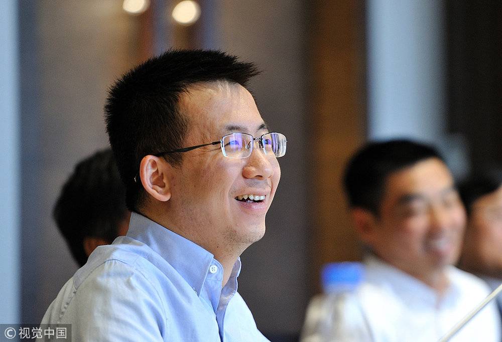 【虎嗅晚报】京东回应“毁约”：极少数校招岗因业务调整无法履约，会按协议赔偿