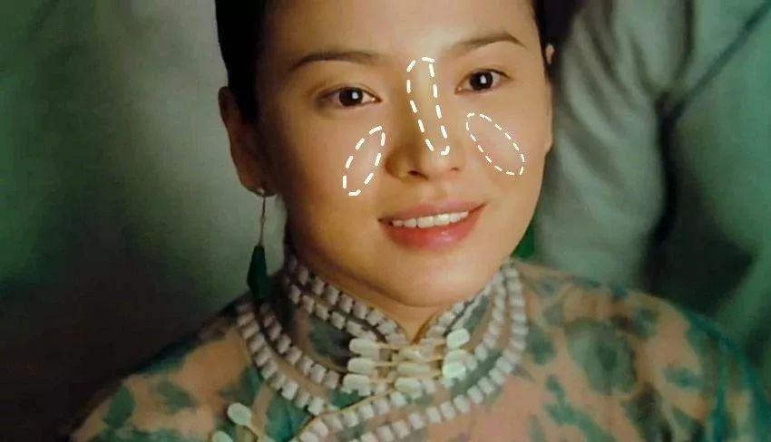 离婚风波后首现身的宋慧乔，竟然出现了女星最怕的“慈祥脸”？