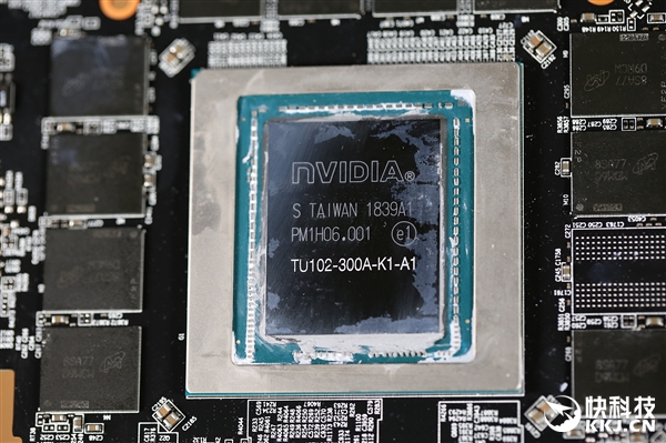 技嘉Aorus RTX 2080 Ti Xtreme 11G显卡拆解图赏