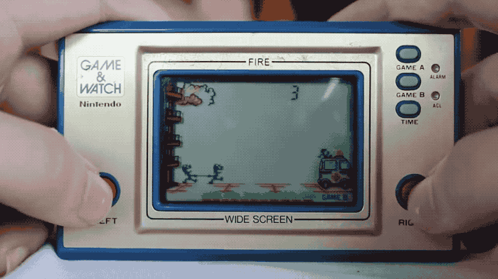 Game Boy 走过 30 周年,任天堂带给世界的不止是一部掌机 | 硬哲学