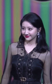 她一下子胖了这么多？