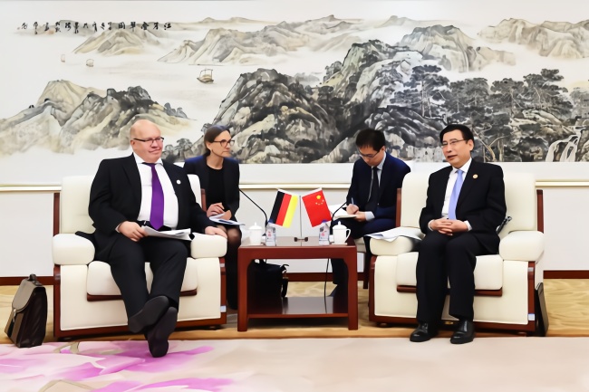 苗圩会见德国经济能源部部长：德国不会排除特定企业参与5G建设
