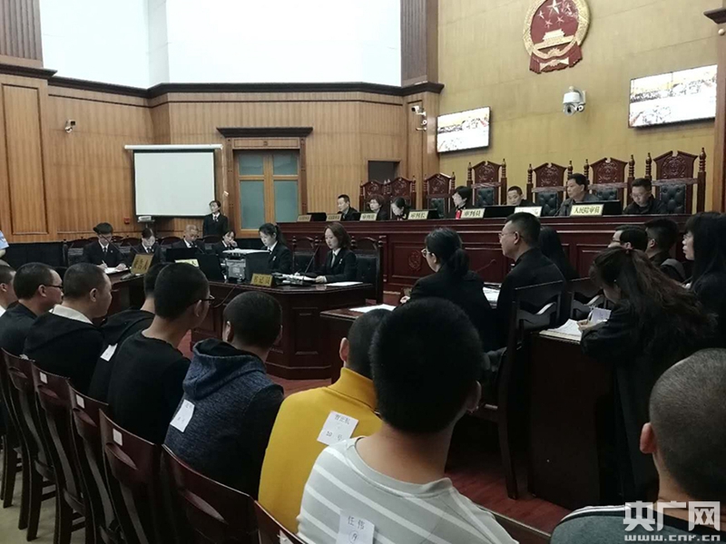 村霸支书父子三人为头目四川眉山一家族式恶势力被判刑