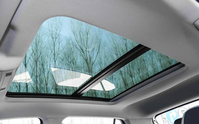 T-Cross后生可畏,2651mm 超长轴距,XRV力不从心