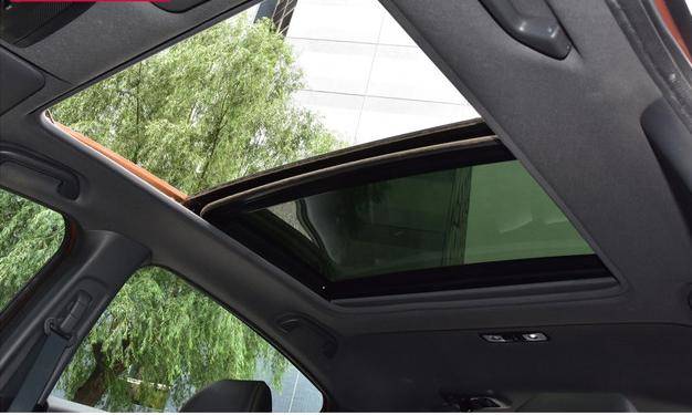 T-Cross后生可畏,2651mm 超长轴距,XRV力不从心